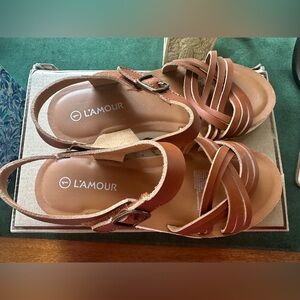 NIB L’Amour Athena Braided Girls Sandals Size 1